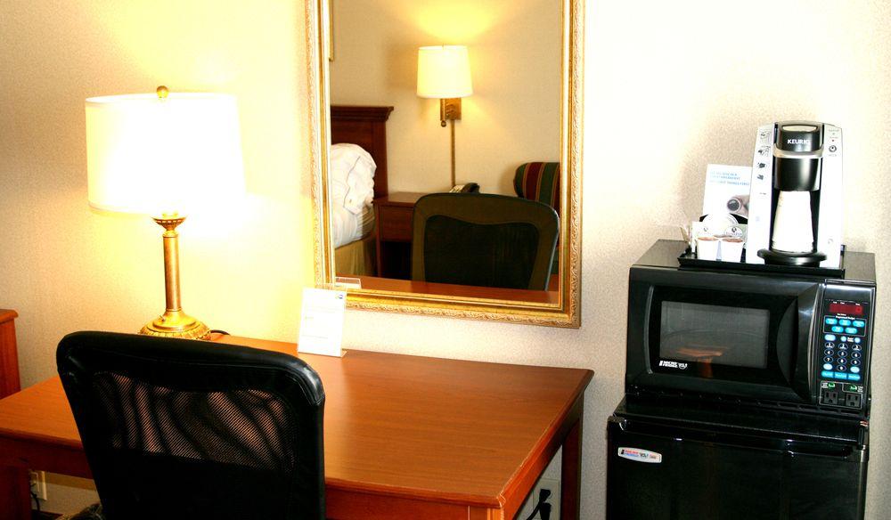 Comfort Inn & Suites Near Route 66 Lincoln Esterno foto