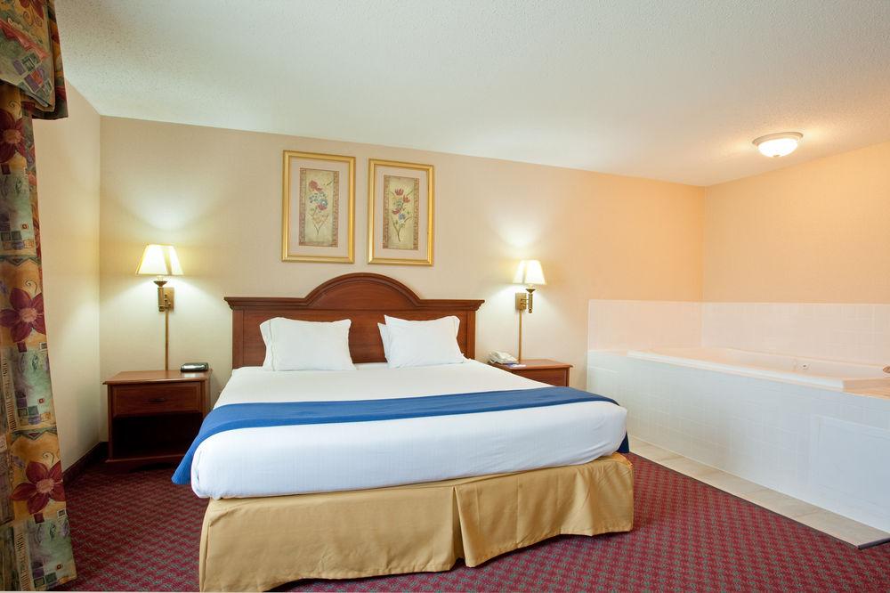 Comfort Inn & Suites Near Route 66 Lincoln Esterno foto