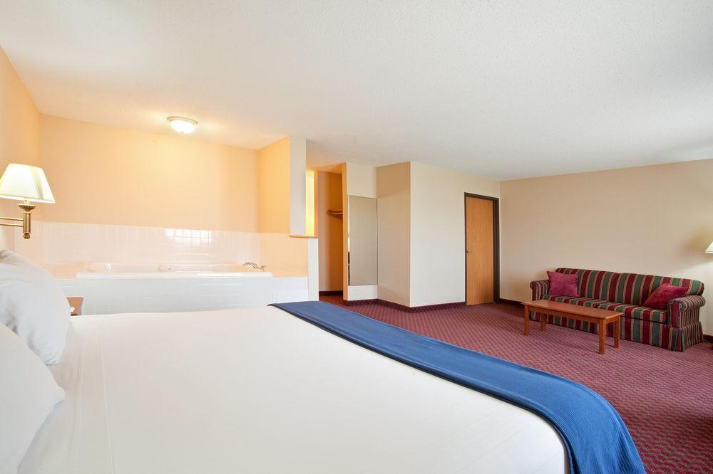 Comfort Inn & Suites Near Route 66 Lincoln Esterno foto