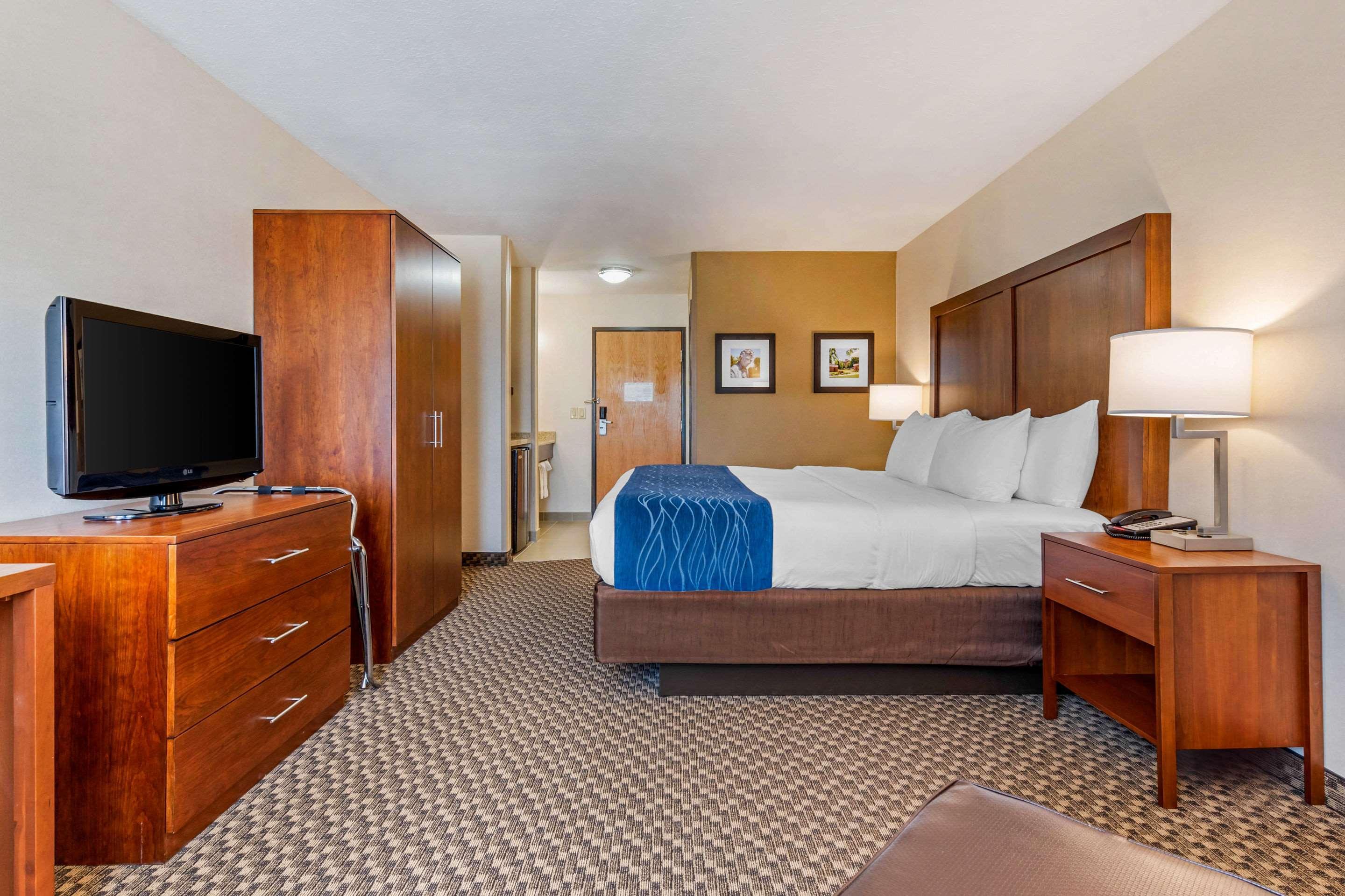 Comfort Inn & Suites Near Route 66 Lincoln Esterno foto