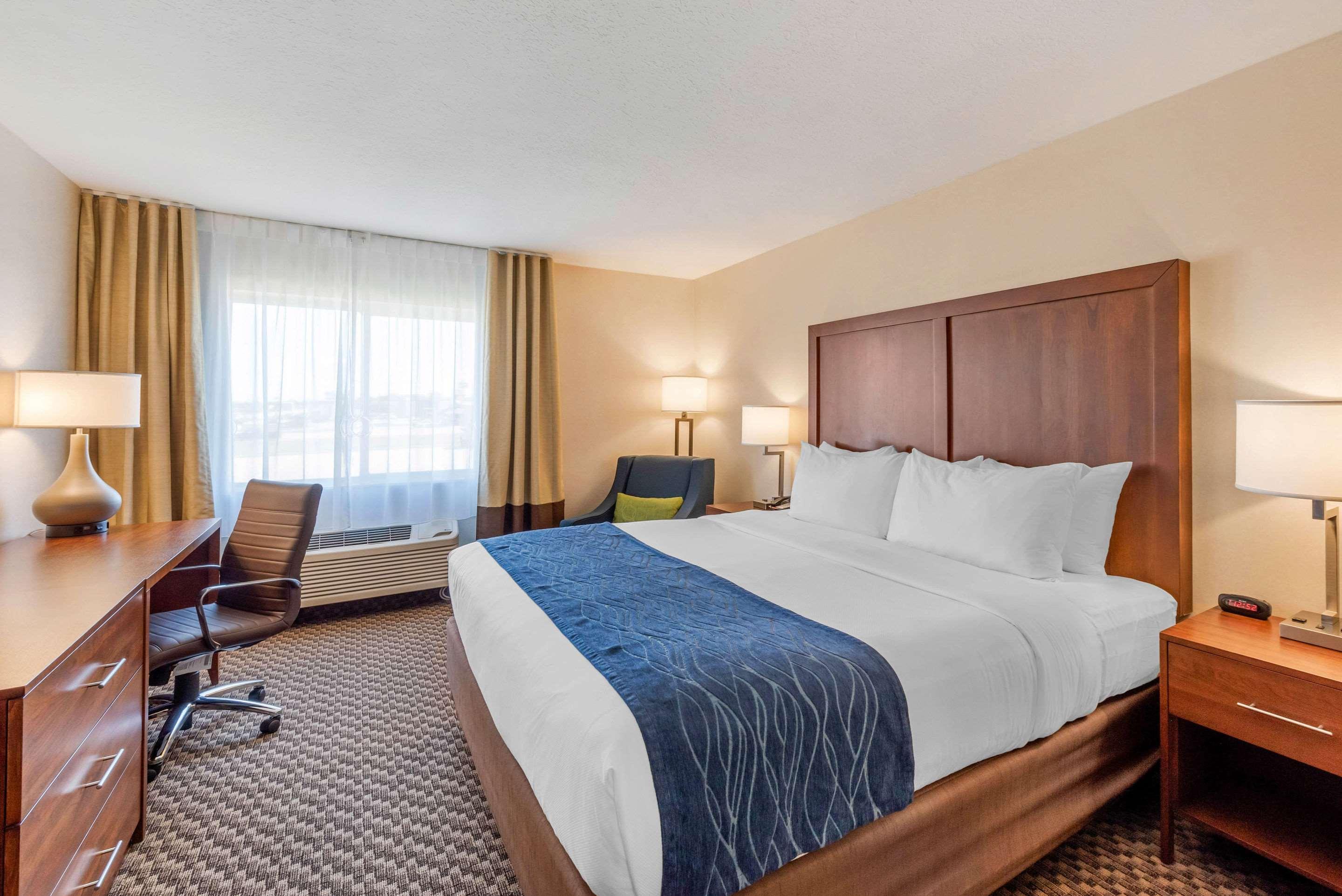 Comfort Inn & Suites Near Route 66 Lincoln Esterno foto