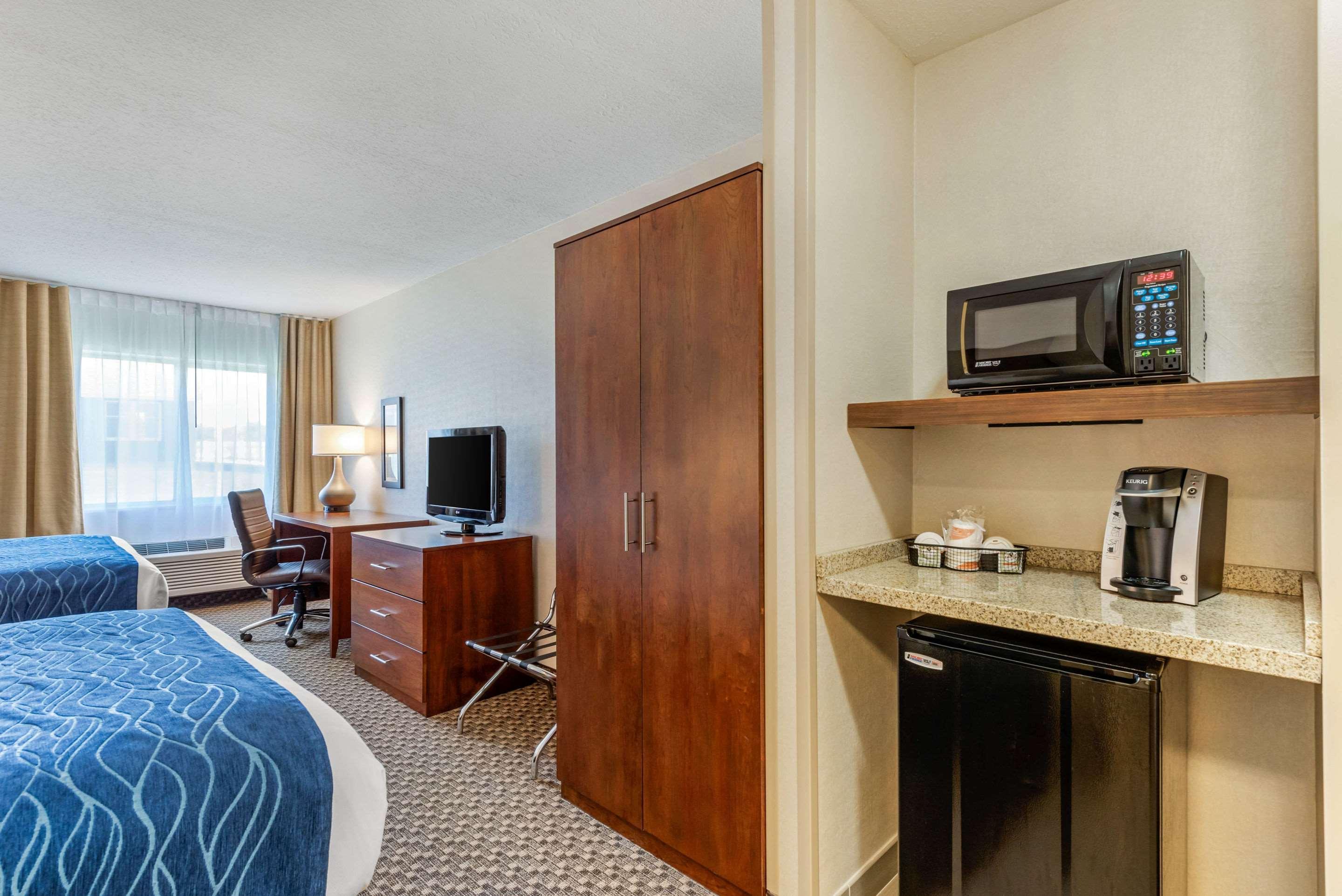 Comfort Inn & Suites Near Route 66 Lincoln Esterno foto