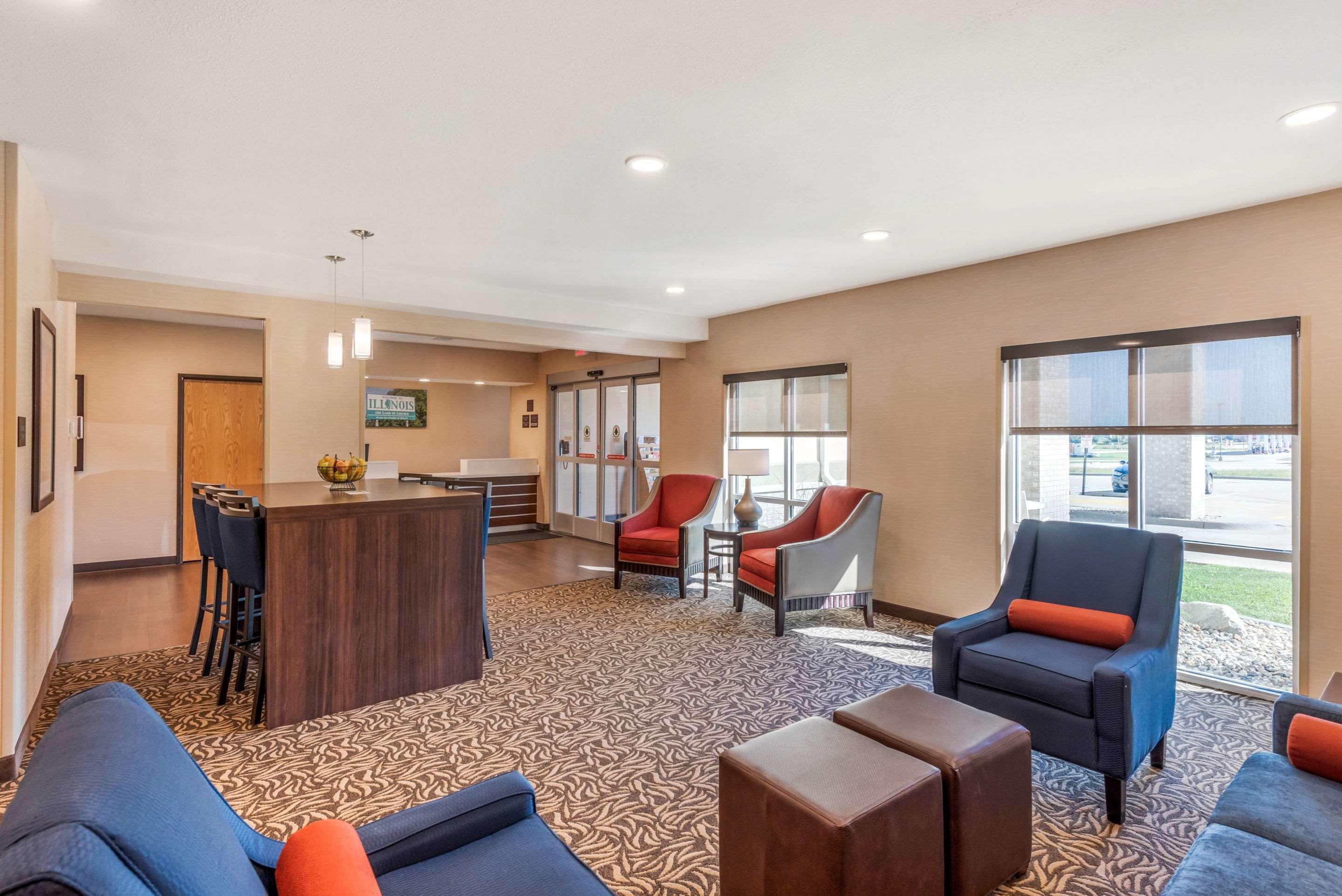 Comfort Inn & Suites Near Route 66 Lincoln Esterno foto